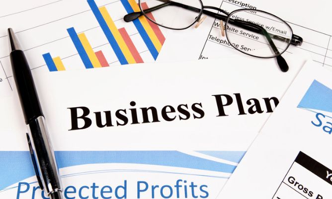 Having a solid business plan is key to your success. Barks to Books can help — from setup, business numbers, payroll/HST, to social media setup. Barks to Books is a bookkeeping services for pet businesses.